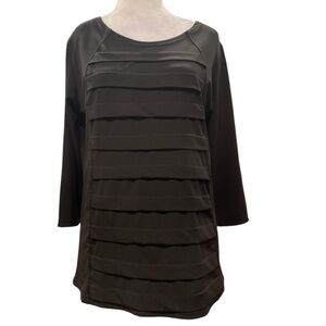 Kleio S black tiered 3/4 sleeves stretch top